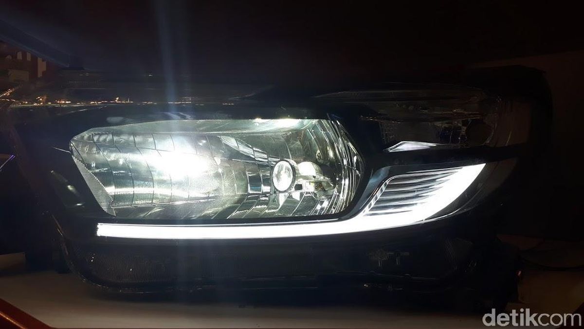 Lampu LED Mobil Universal 2026: Inovasi Penerangan Terbaik untuk Kendaraan Anda